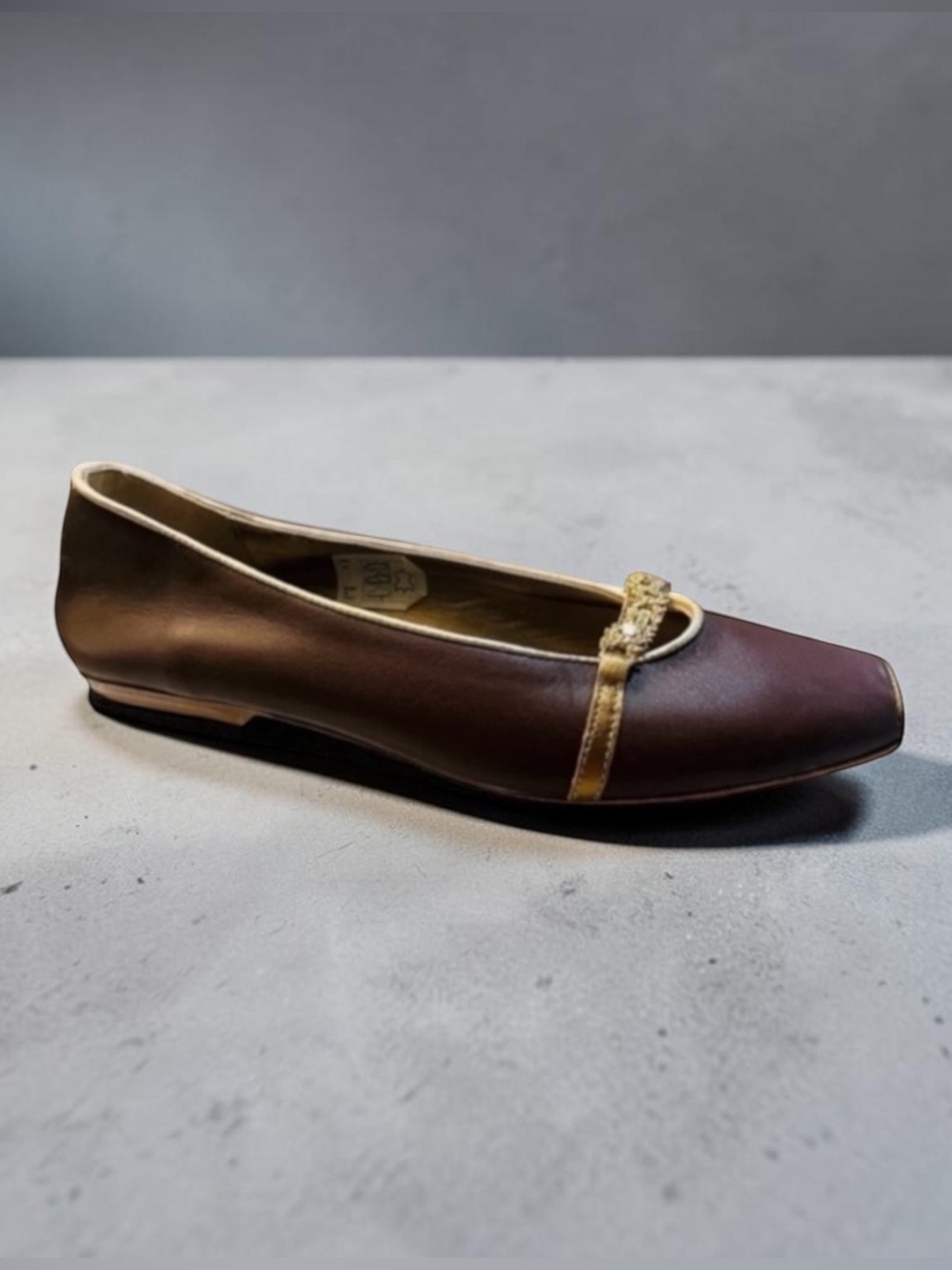 PRATESI ITALY BROWN RHINESTONE EMBELLISHED LEATHER FLATS SIZE 39